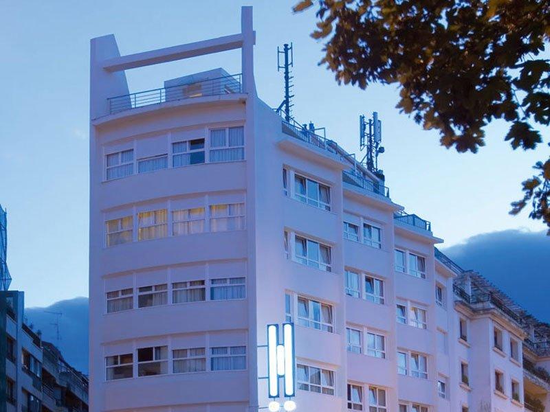hotel-codina-exterior-4e4c97a