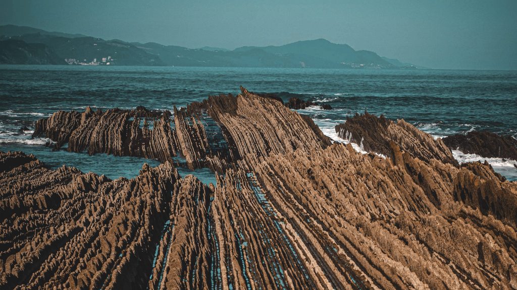 Basque Coast Drive DISCOVERING THE CORNERS OF THE BASQUE COAST BY BIKE • Basque Bike Tours